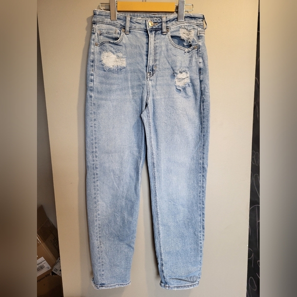 American Eagle Light Wash Women Denim Jeans, Size 4 (28) - Picture 3 of 6